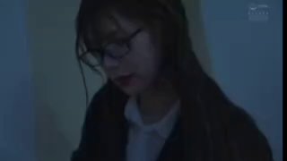 今夜大场面 打入某学校女生寝室 一起来酒店喝酒聊天 留下小美女激情干炮 经典佳作娇喘不停